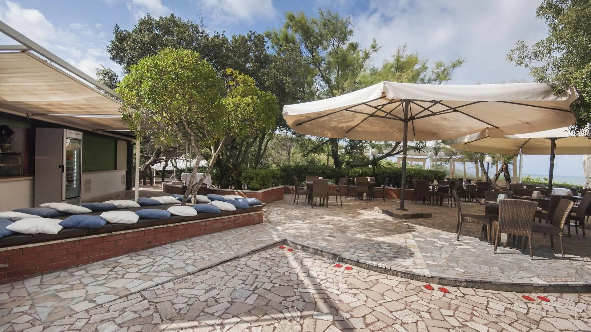 Park Hotel I Lecci San Vincenzo 4*,